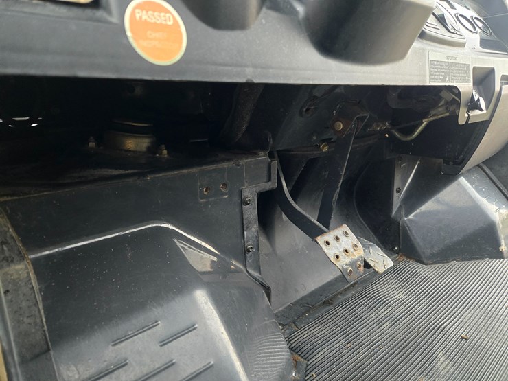 2006-kubota-rtv900-image-38