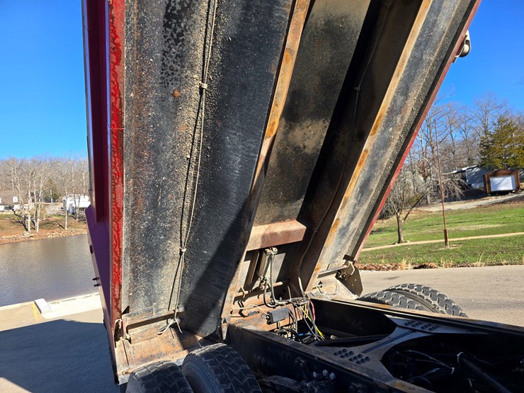 1999-cummins-m11-image-46