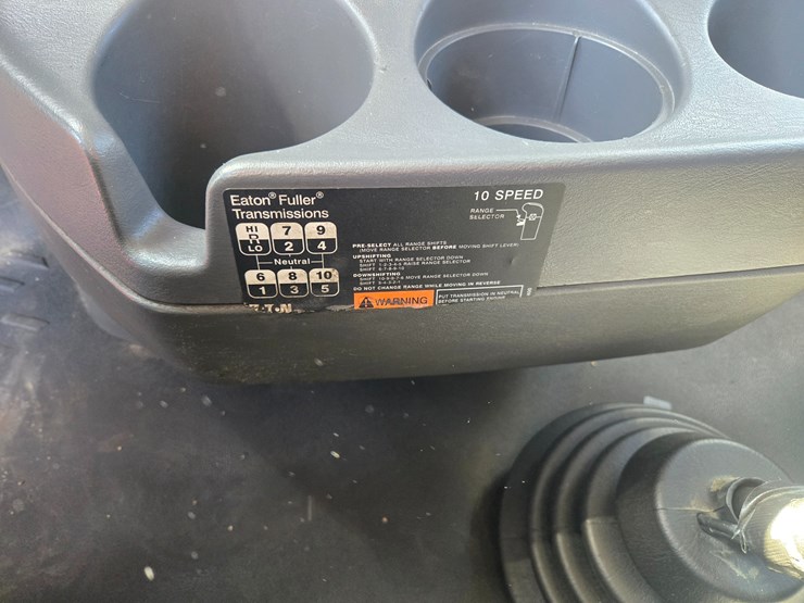 2014-international-prostar-image-61