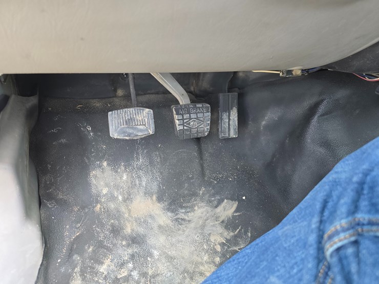 2000-ford-2000-image-47