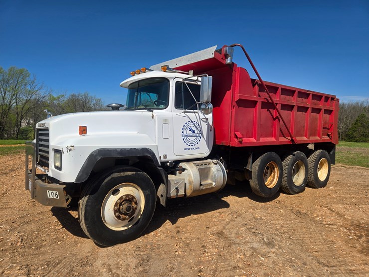 1998-mack-rd688s-image-3