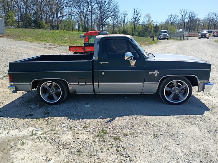 1982-chevrolet-c10-image-11
