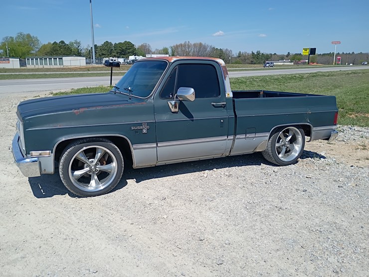 1982-chevrolet-c10-image-2