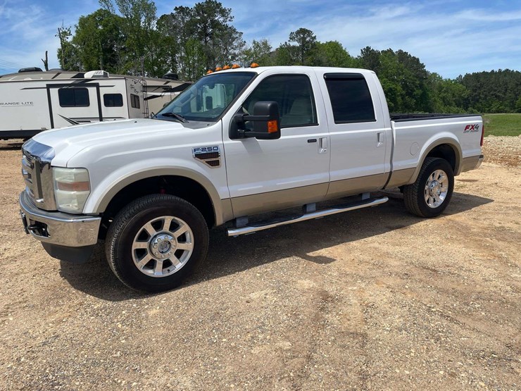 2010-ford-f250-image-1