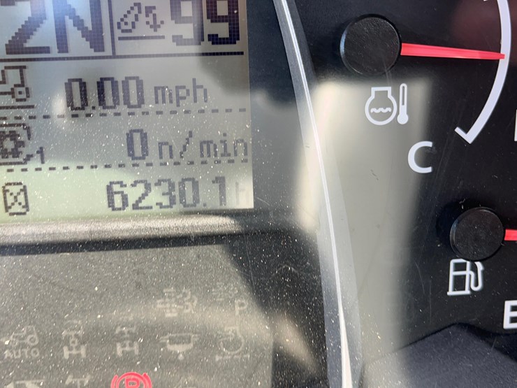 2016-kubota-m6-131-image-67