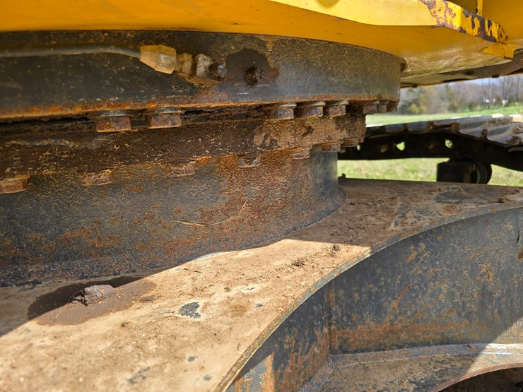 2013-komatsu-pc160-lc-image-73