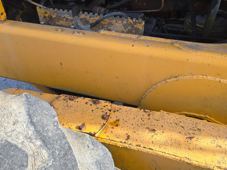 1971-deere-570a-image-64