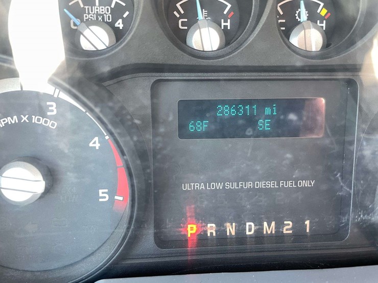 2015-ford-f350-image-26