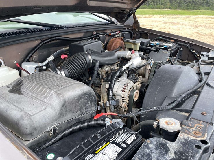 1997-chevrolet-tahoe-image-8