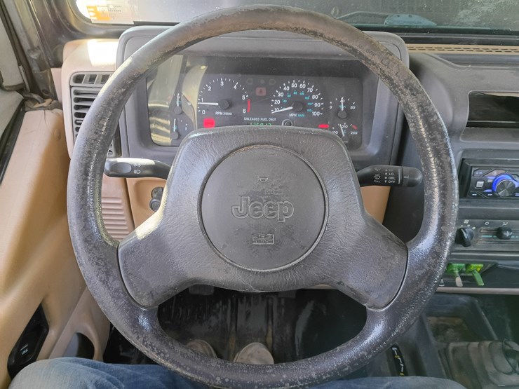 1997-jeep-wrangler-image-48