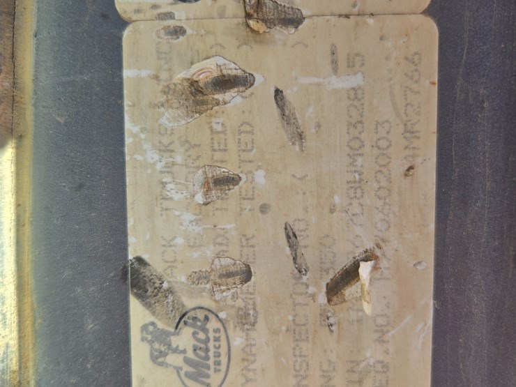 1998-mack-rd688s-image-67