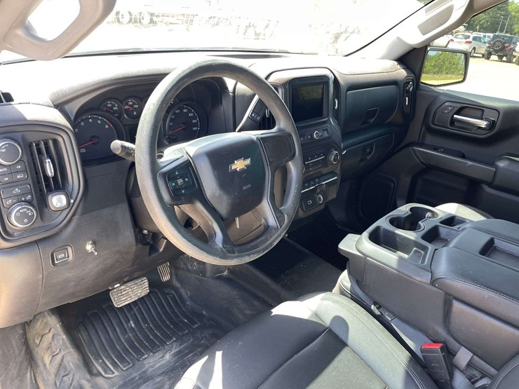 2019-chevrolet-silverado-1500-image-11