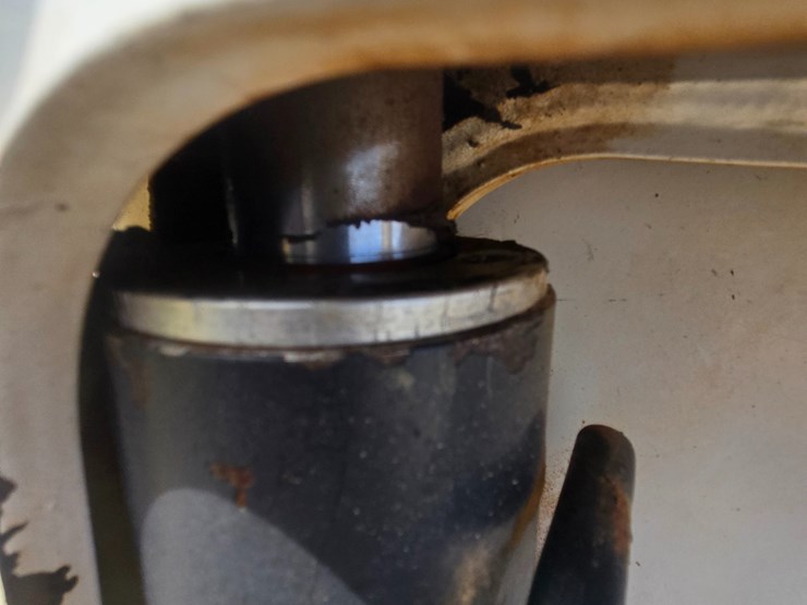 2010-bobcat-t650-image-86