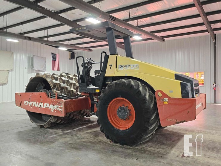 2009-dynapac-ca250pd-image-4