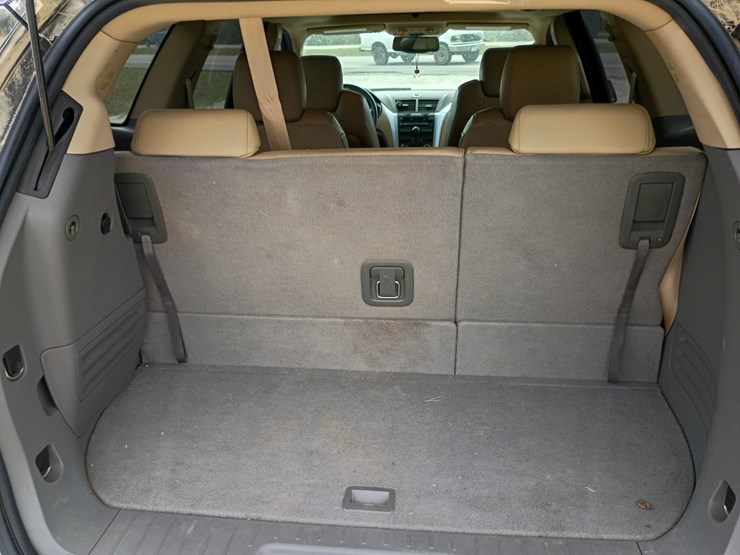 2011-chevrolet-traverse-image-62