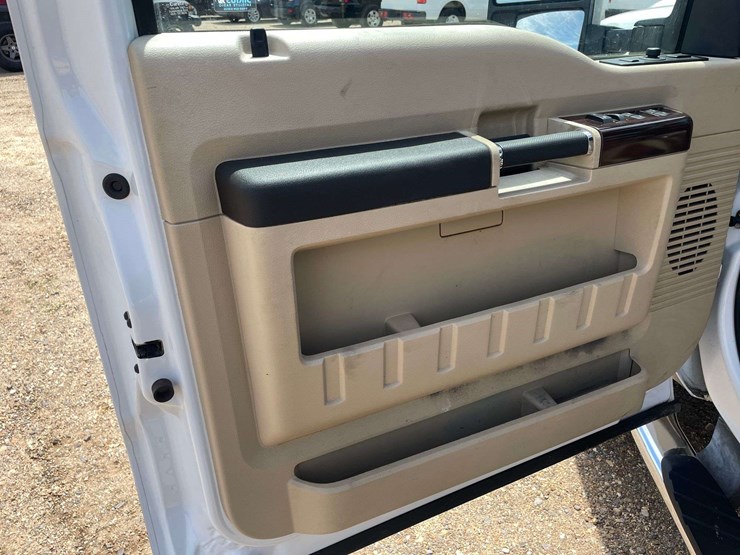 2010-ford-f250-image-9