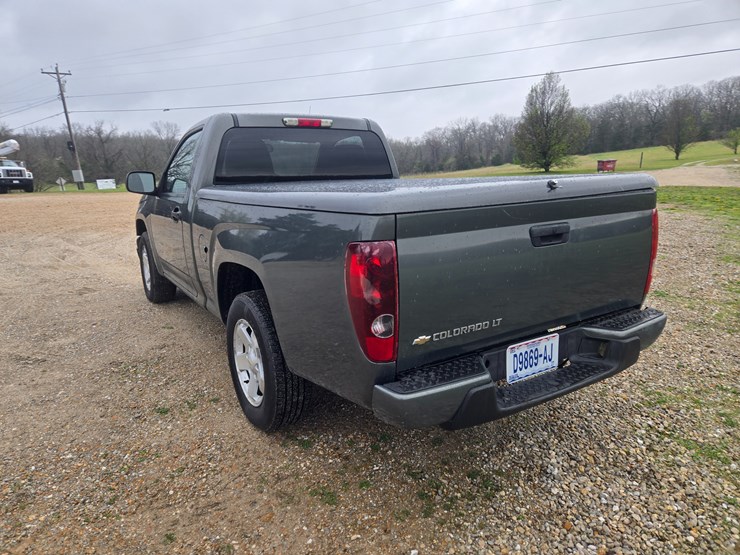2011-chevrolet-colorado-image-9