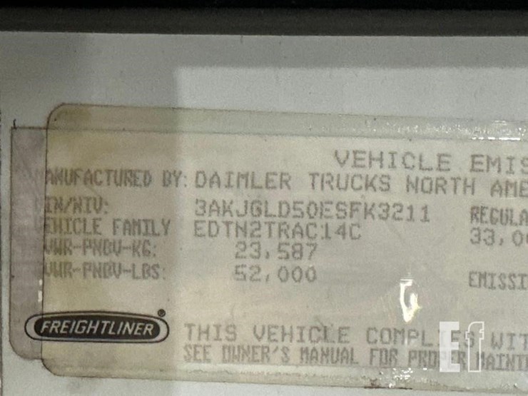 2014-freightliner-cascadia-125-image-37