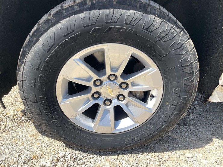 2019-chevrolet-silverado-1500-image-18