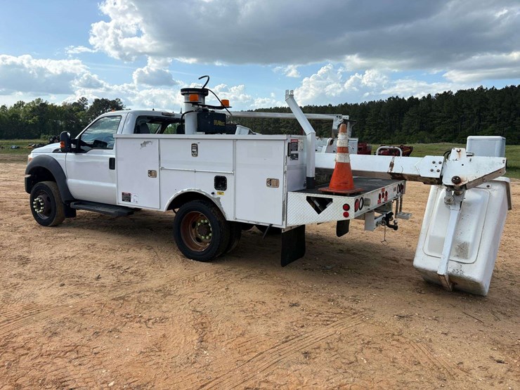 2011-ford-f450-image-2