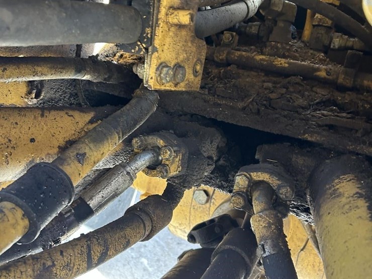 2000-caterpillar-938g-image-21