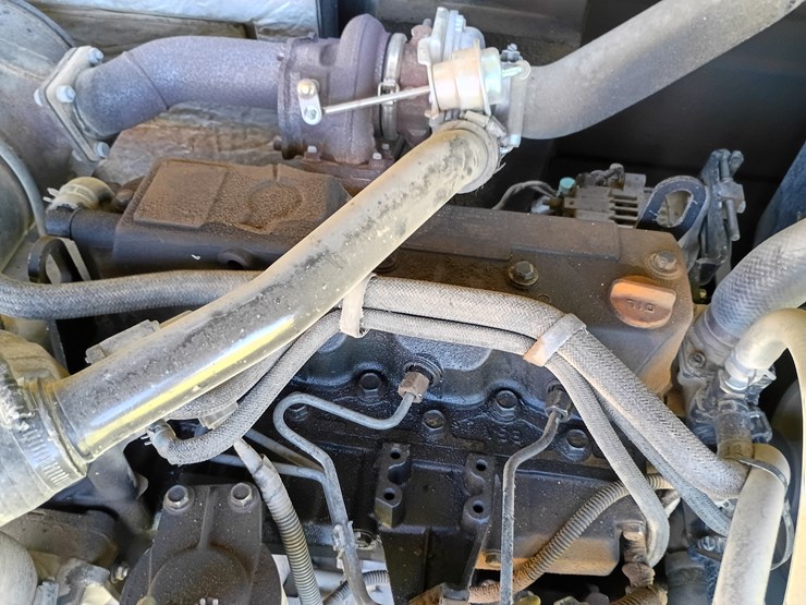 2011-takeuchi-tb285-image-21