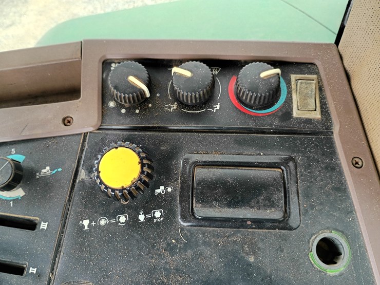 john-deere-7800-image-42