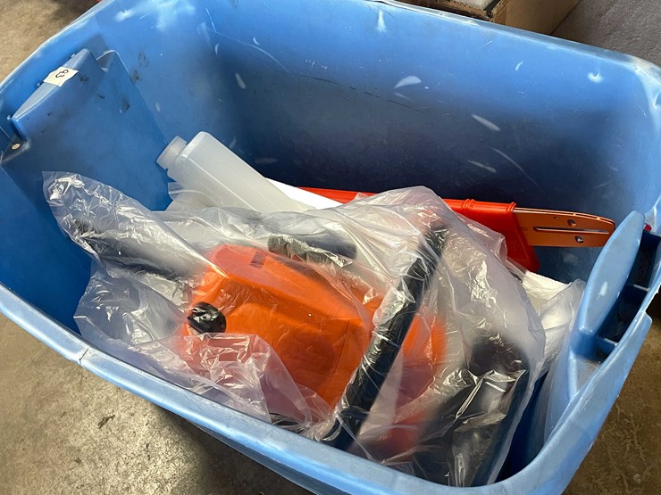 #7005-•-chainsaw-(cw)-image-12