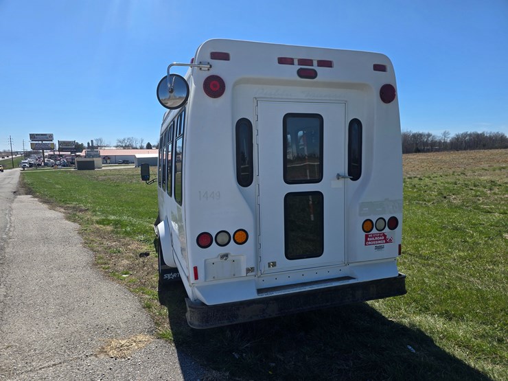 #22618-•-2008-ford-econoline-van-image-9