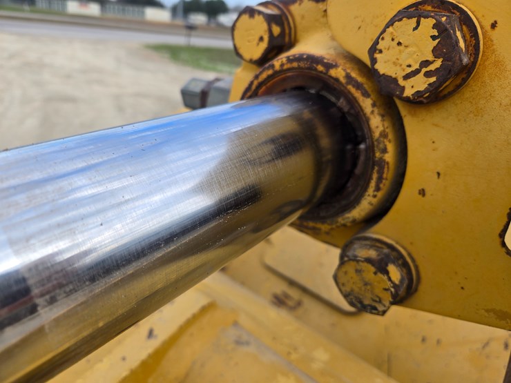 1996-caterpillar-953b-image-80