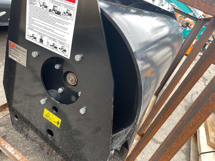 #7039-•-unused-agt-72"-hydraulic-vibratory-roller-(o10)-image-8