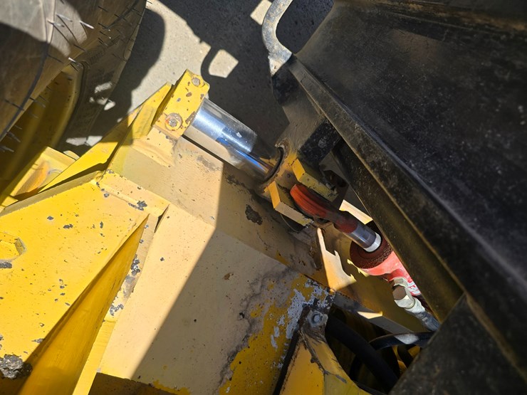 2000-sellick-sd80-image-28