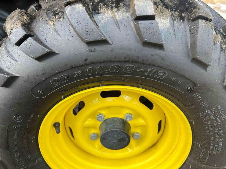 2015-john-deere-gator-image-15