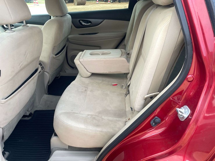 2015-nissan-rogue-image-14