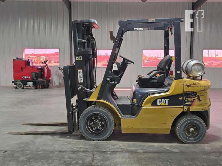 2021-caterpillar-gp25n-image-5