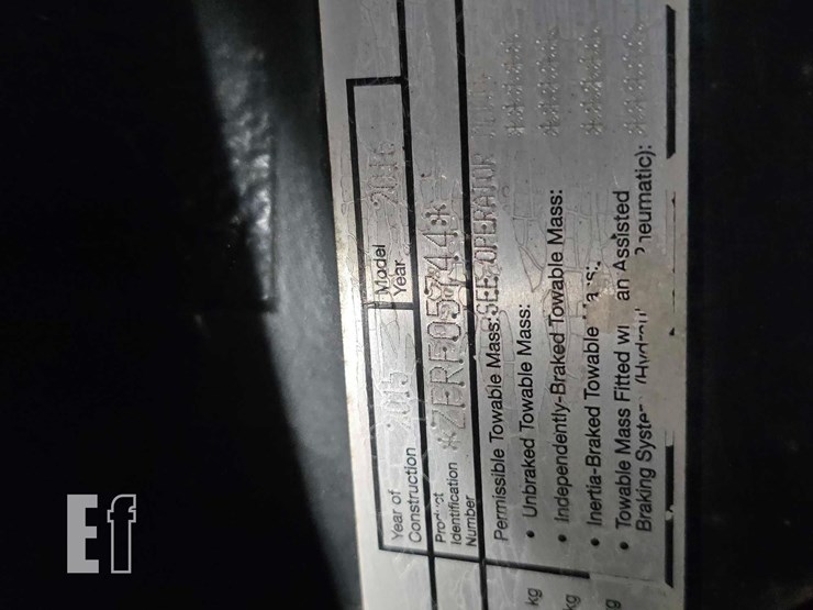 2016-case-ih-magnum-310-cvt-image-37