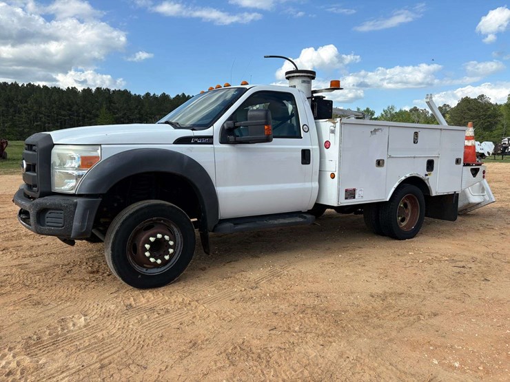2011-ford-f450-image-1