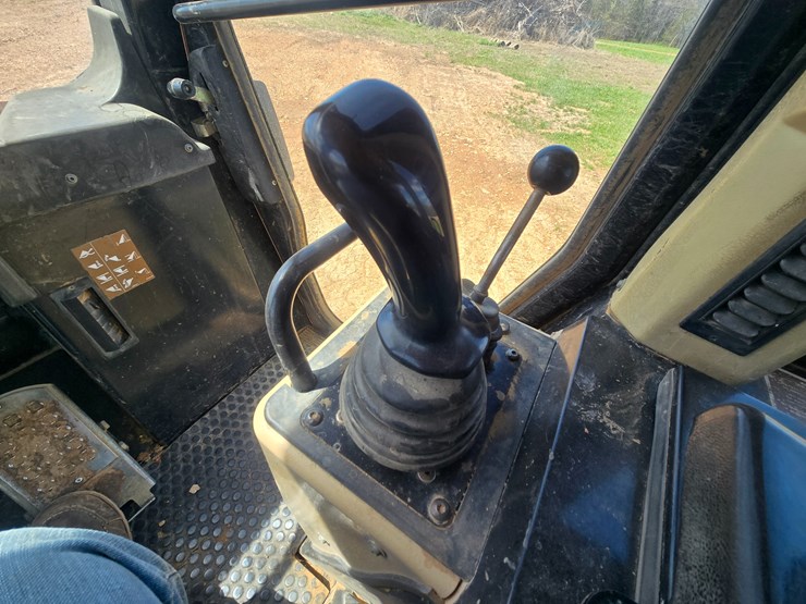 2001-caterpillar-953c-image-55