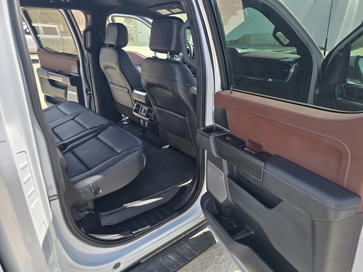 2022-ford-f150-image-53