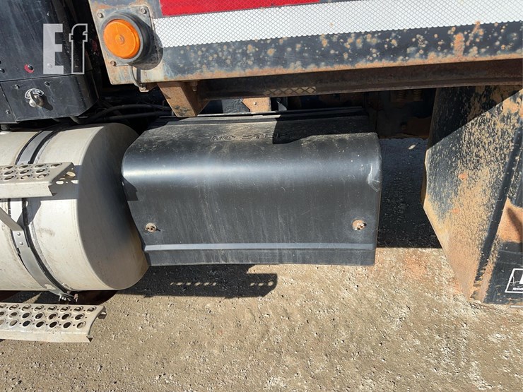 2003-kenworth-t800-image-29