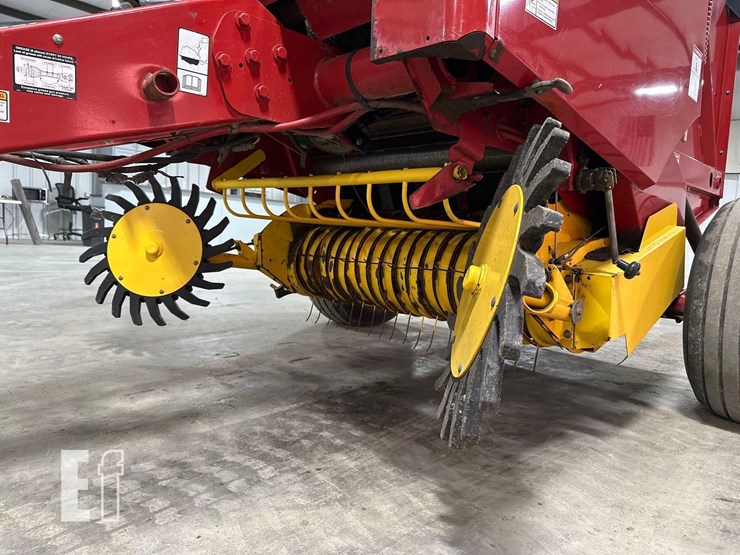 2015-new-holland-roll-belt-450-image-9