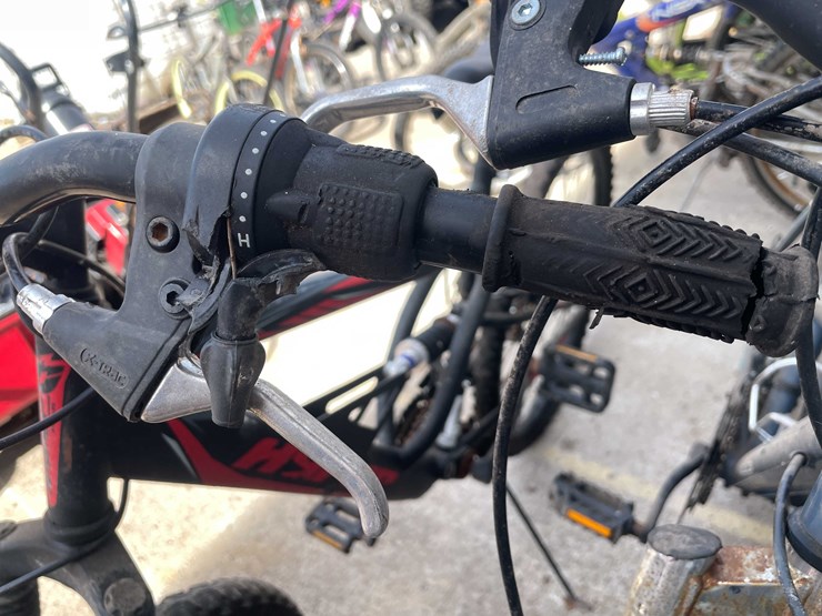 #7074-•-(4)-bikes-(o4)-image-10