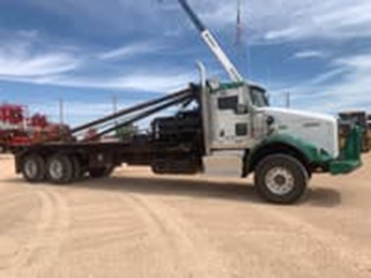 2013-kenworth-t800-image-3