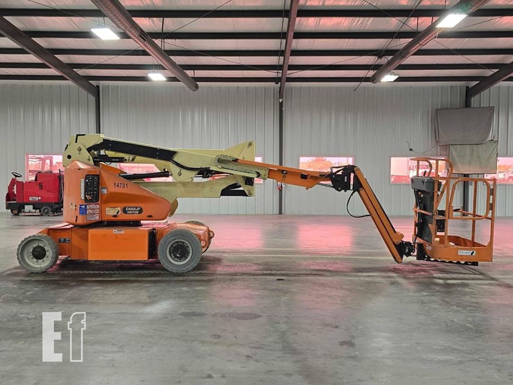 2015-jlg-e400ajpn-image-6