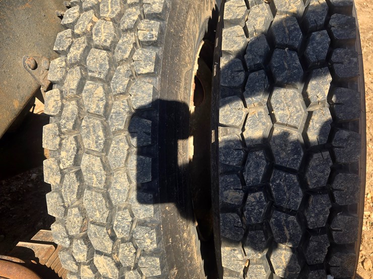 1998-mack-rd688s-image-96