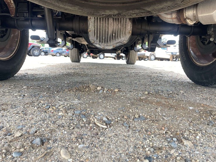 2010-ford-f250-image-24