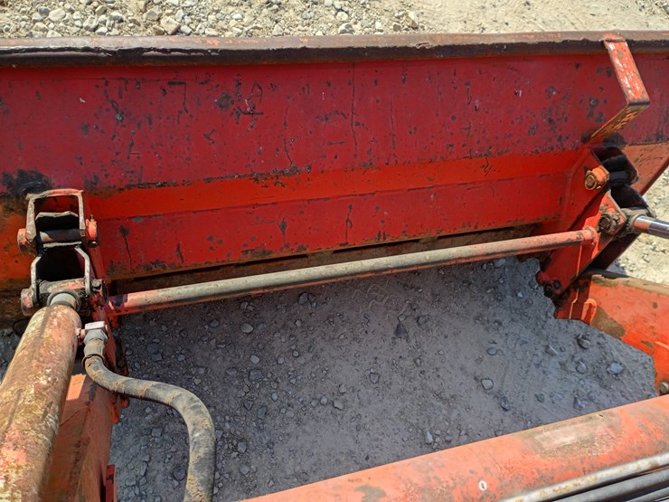 2001-kubota-l4300-image-63