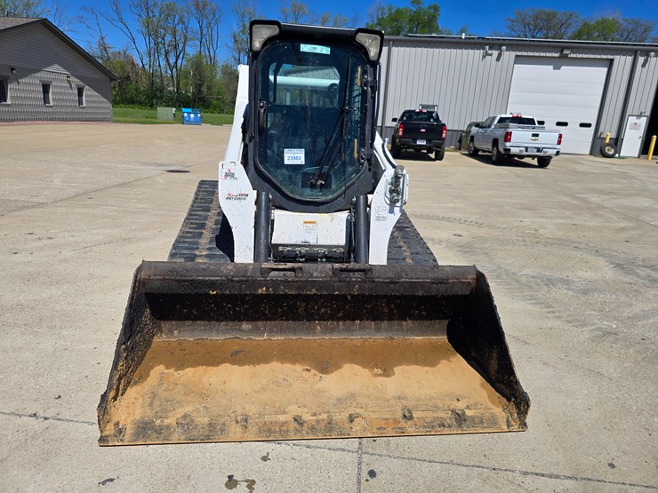 2020-bobcat-t770-image-18