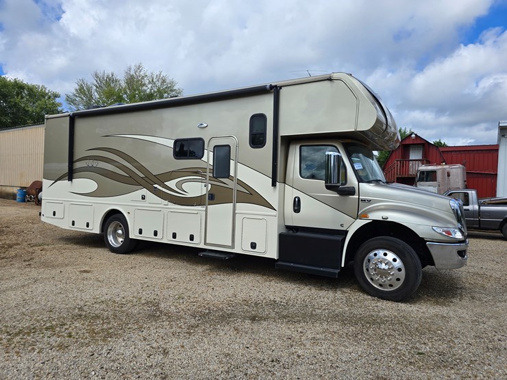 2021-international-mv607-image-33