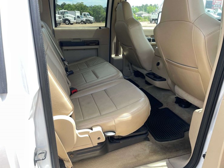 2010-ford-f250-image-16